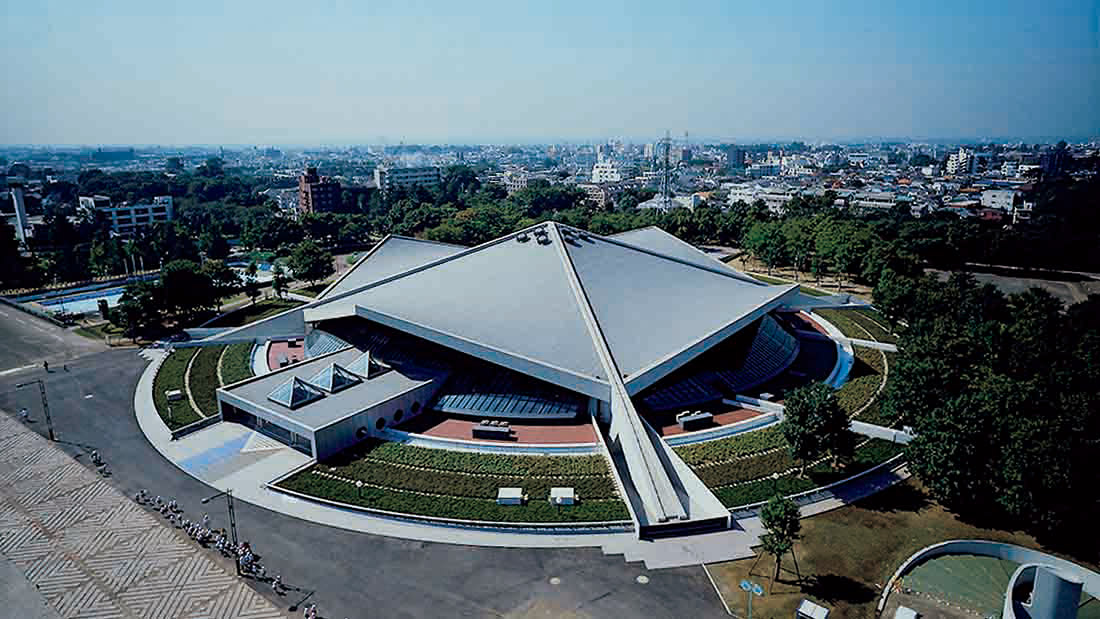 駒沢オリンピック公園総合運動場体育館・管制塔