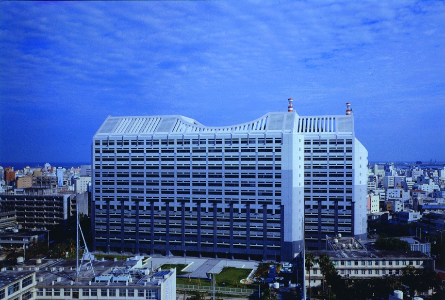 沖縄県庁舎