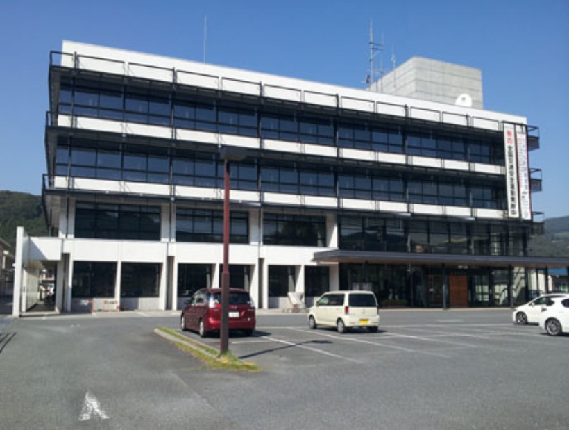 長瀞町庁舎