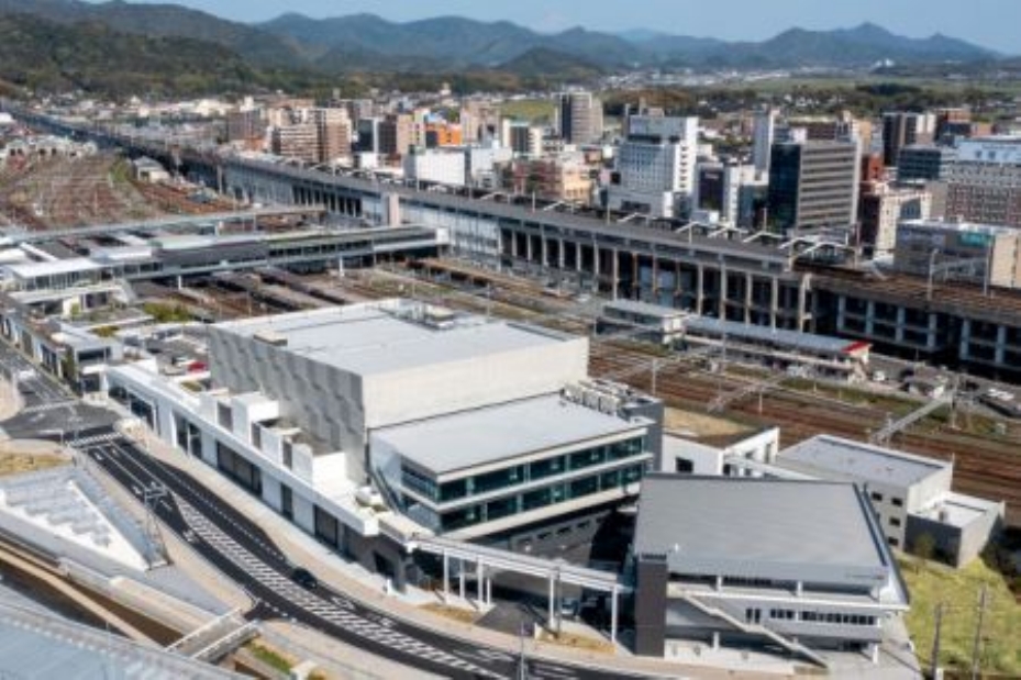 山口市産業交流拠点施設　KDDI維新ホール